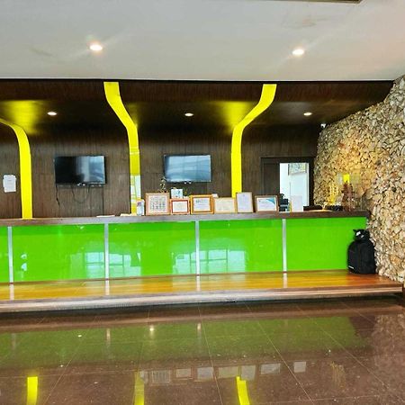 Capital O 75514 Vasidtee City Hotel Suphanburi Esterno foto