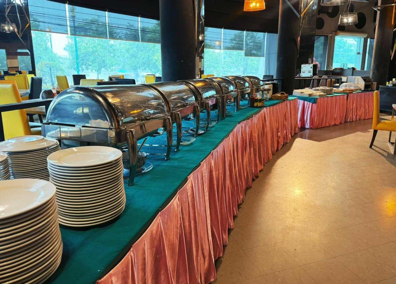 Capital O 75514 Vasidtee City Hotel Suphanburi Esterno foto