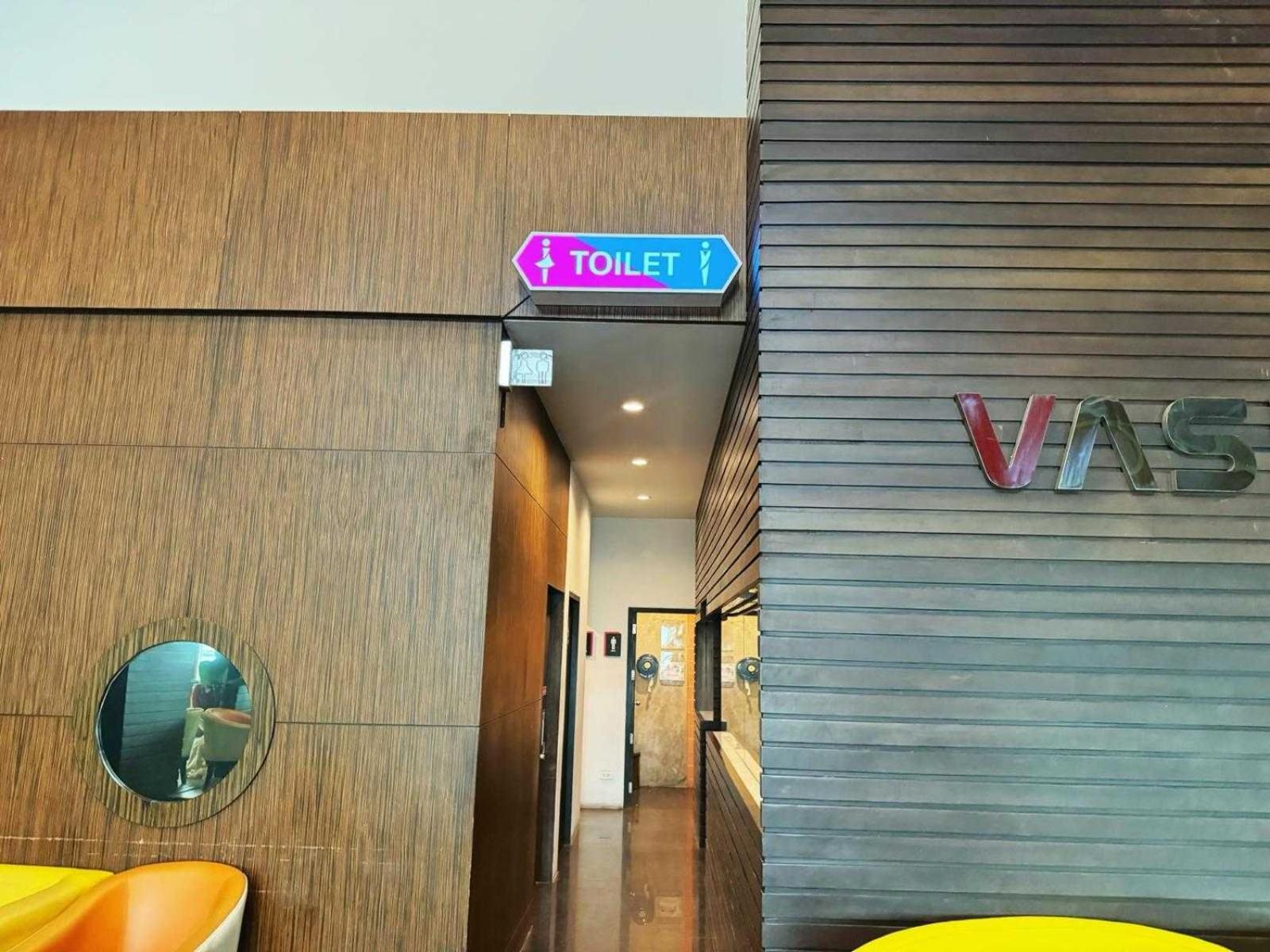 Capital O 75514 Vasidtee City Hotel Suphanburi Esterno foto