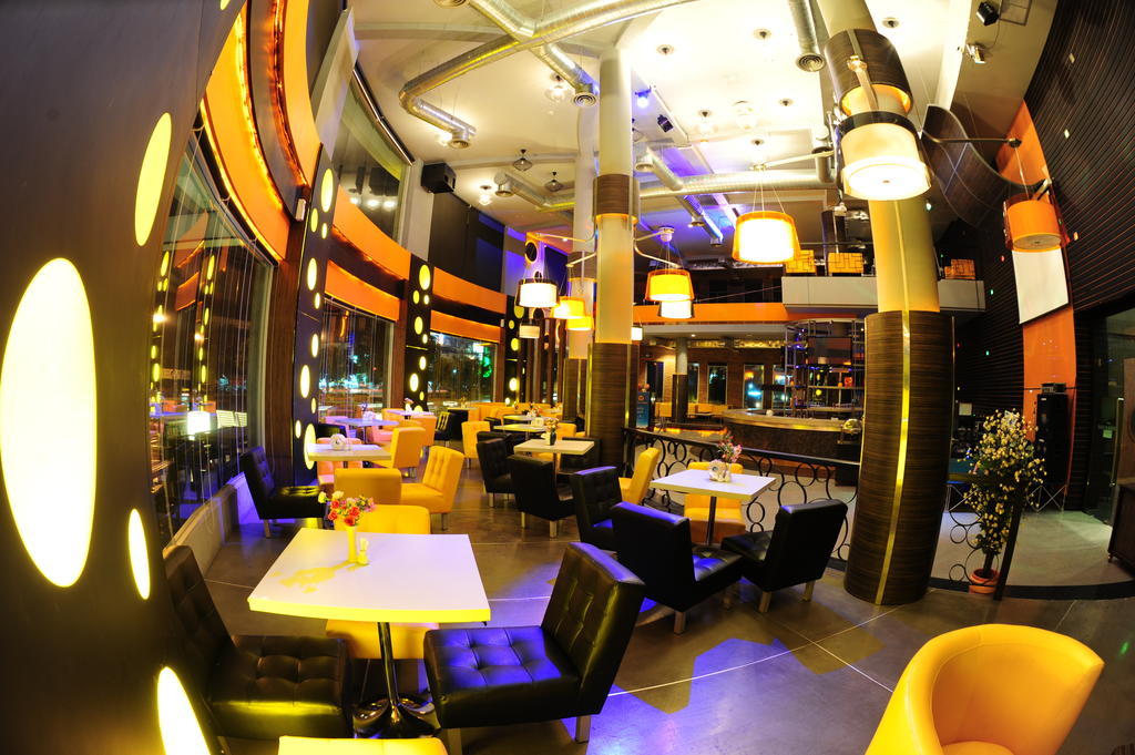 Capital O 75514 Vasidtee City Hotel Suphanburi Esterno foto